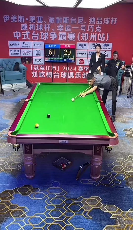 拳擦掌迎战 拳擦掌迎战